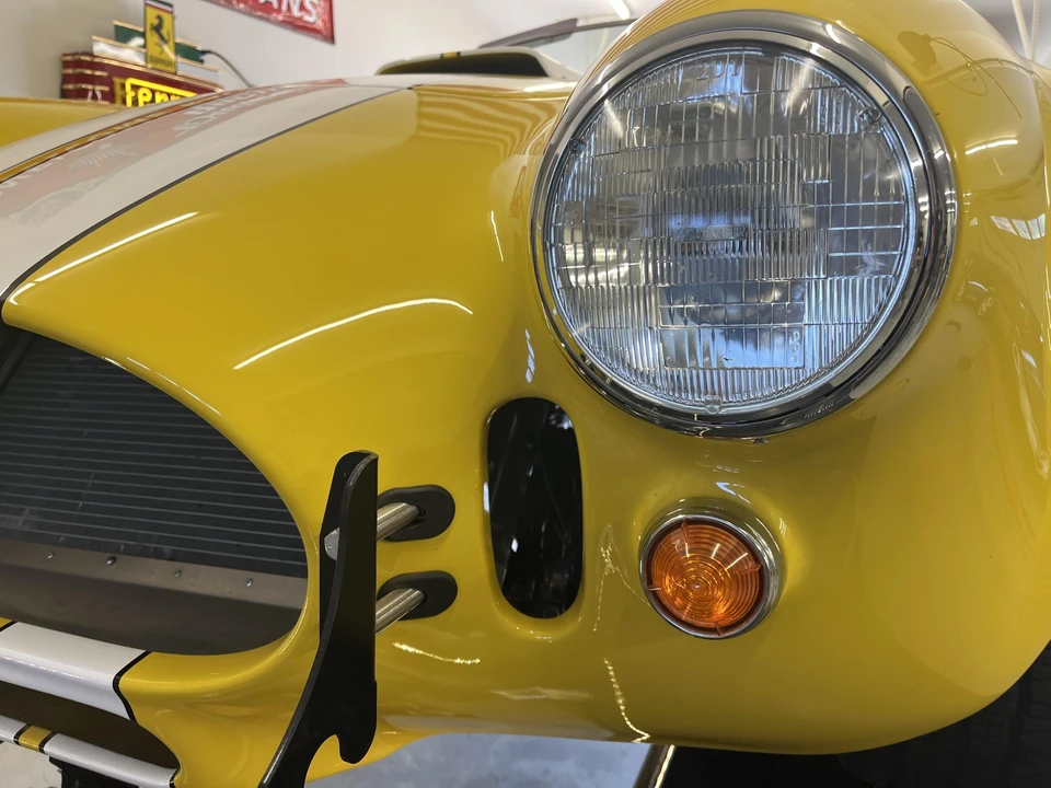 Shelby Cobra Replica - Image 27 of 31
