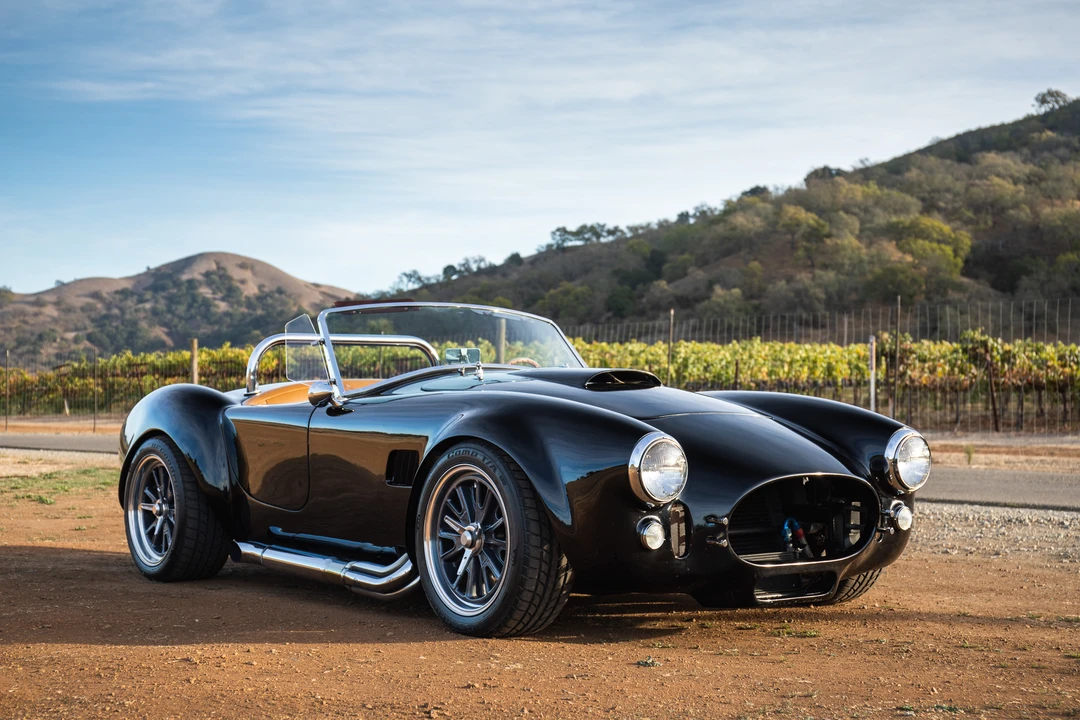 Shelby Cobra Replica - Image 2 of 31
