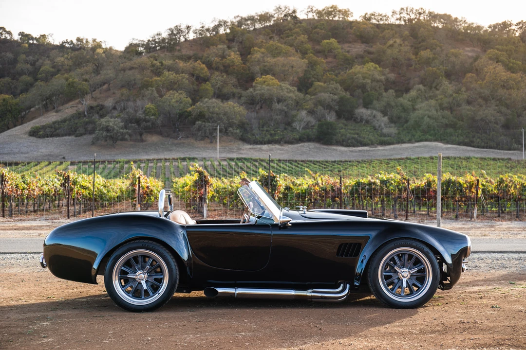 Shelby Cobra Replica - Image 6 of 31