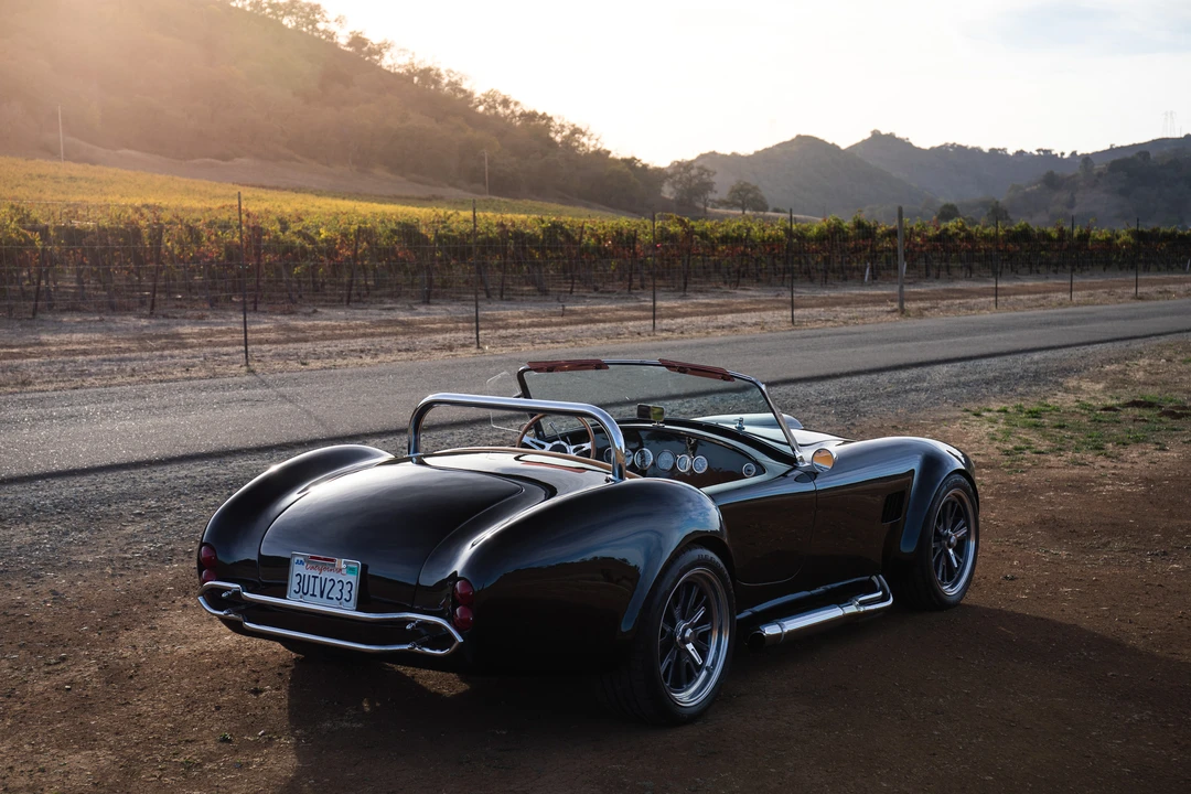 Shelby Cobra Replica - Image 7 of 31
