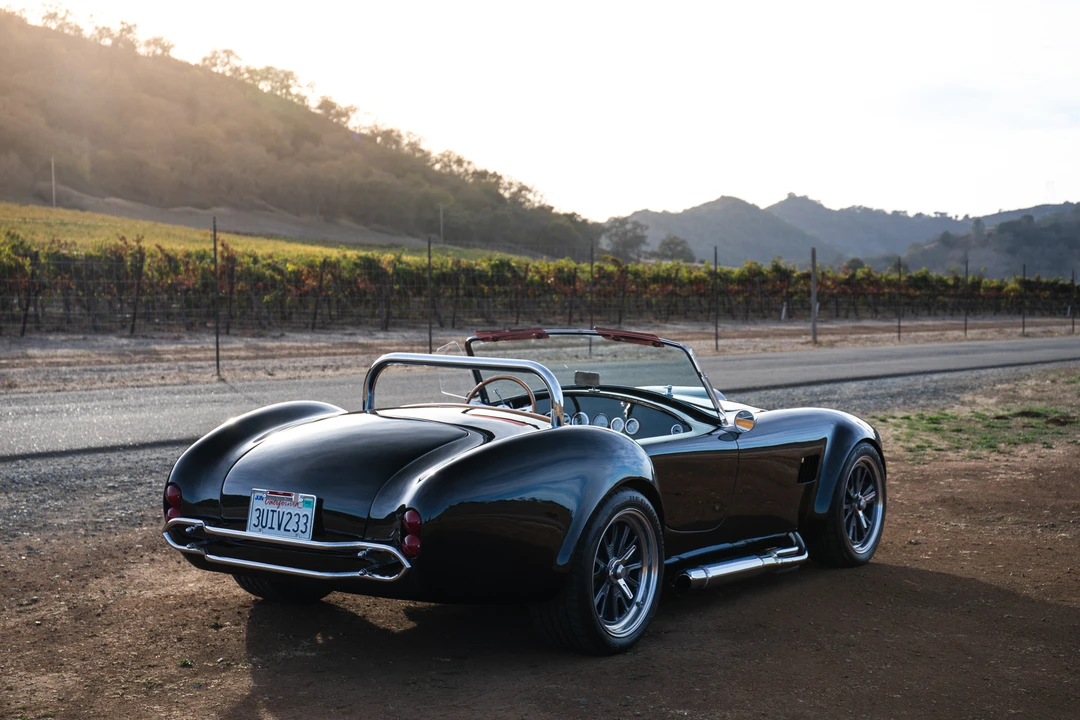 Shelby Cobra Replica - Image 8 of 31