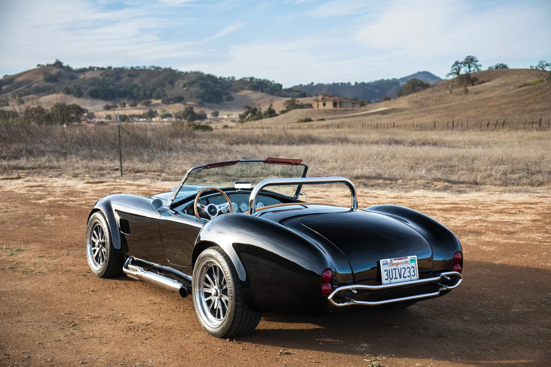 Shelby Cobra Replica - Image 15 of 31