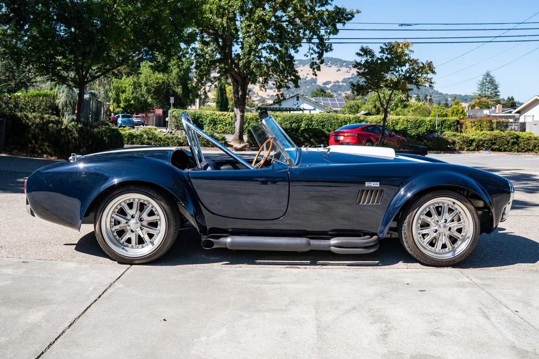 Shelby Cobra Replica - Image 6 of 31