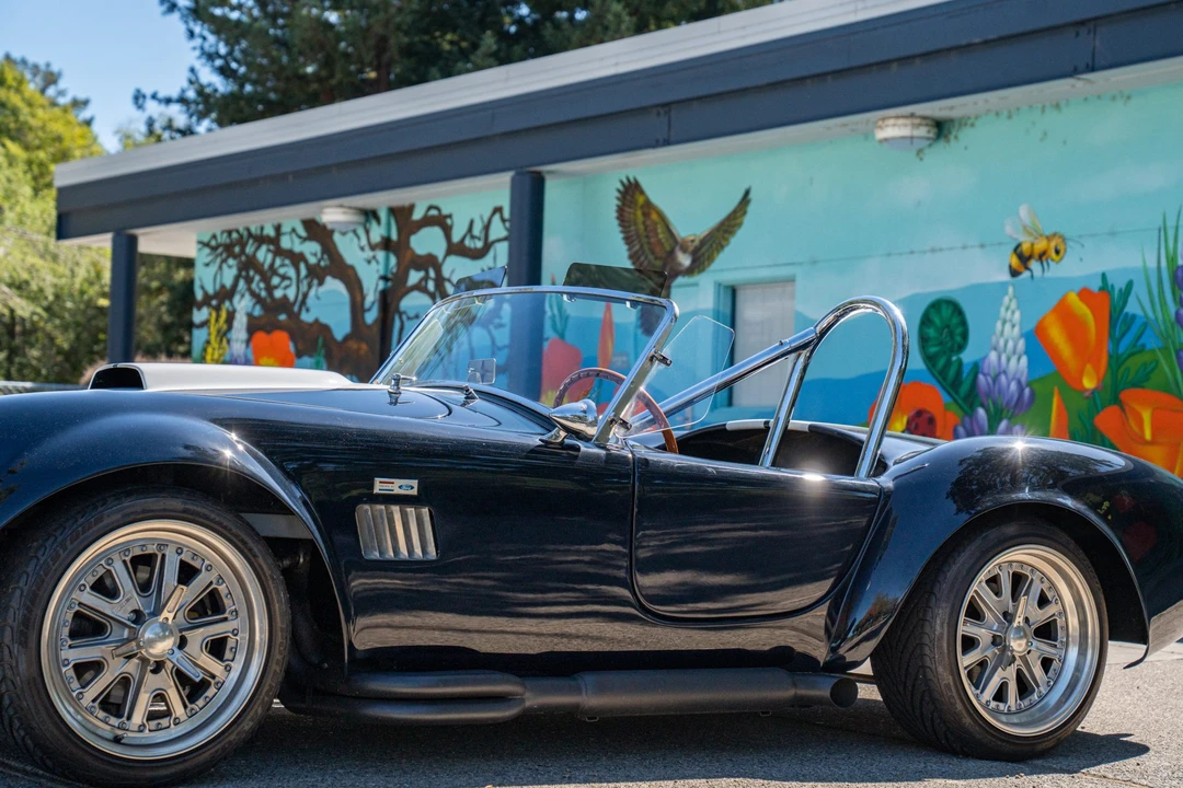 Shelby Cobra Replica - Image 23 of 31