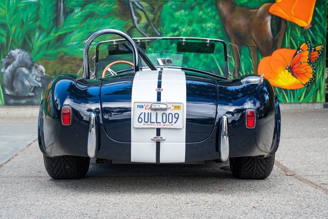 Shelby Cobra Replica - Image 8 of 31