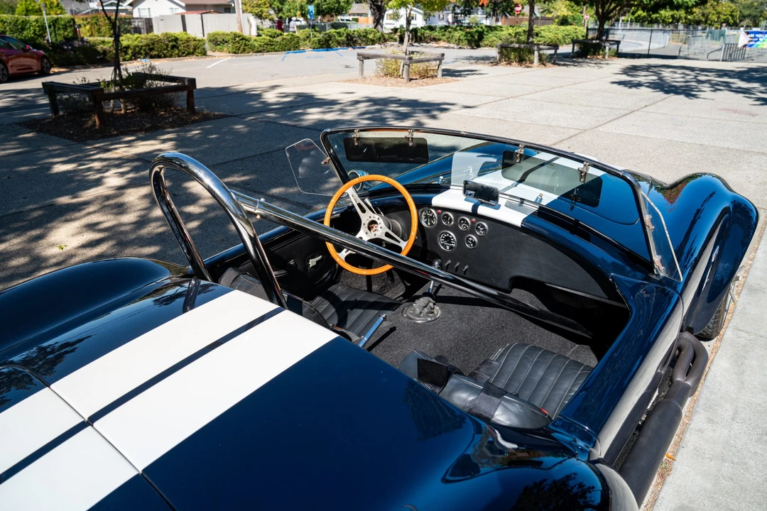 Shelby Cobra Replica - Image 21 of 31