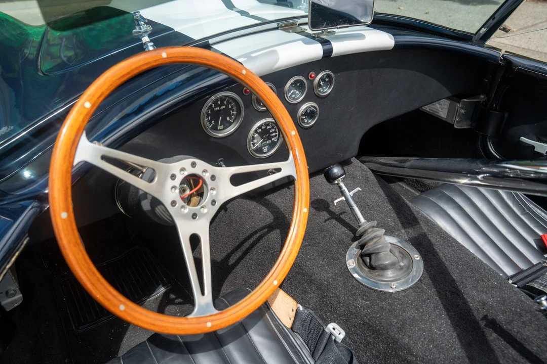 Shelby Cobra Replica - Image 28 of 31