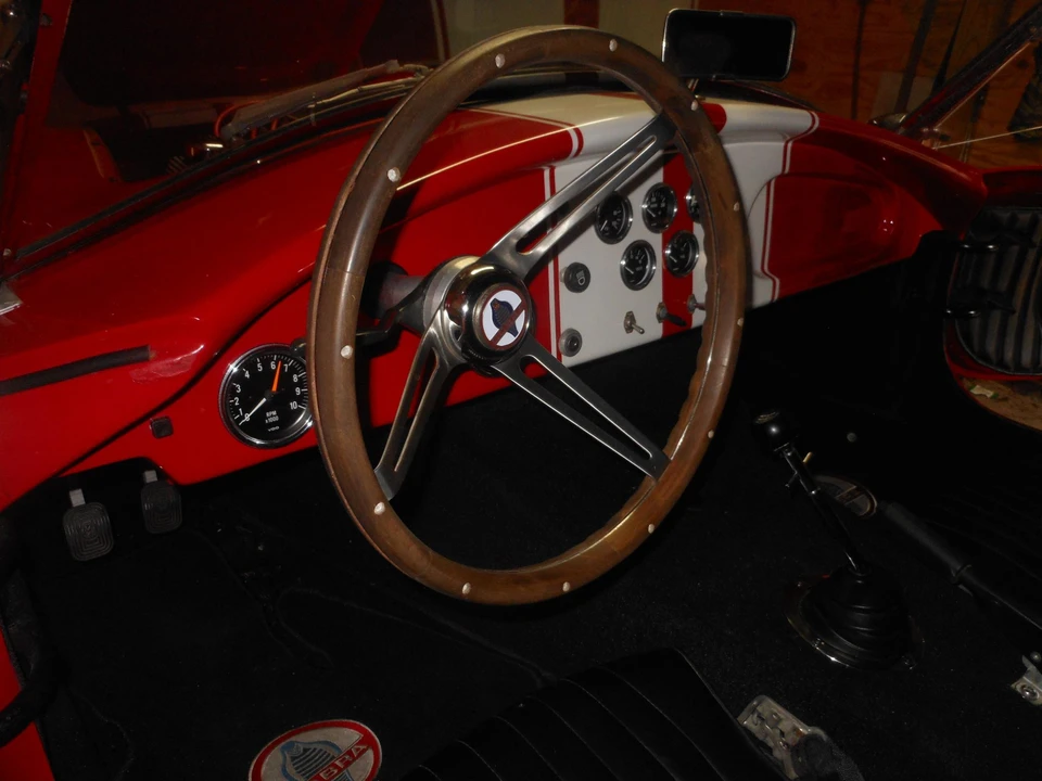 Shelby Cobra Replica - Image 27 of 31