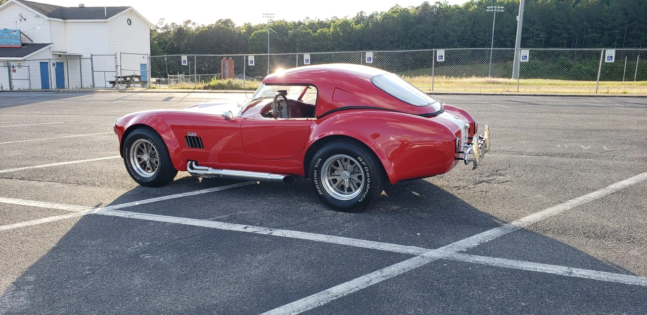 Shelby Cobra Replica - Image 9 of 31