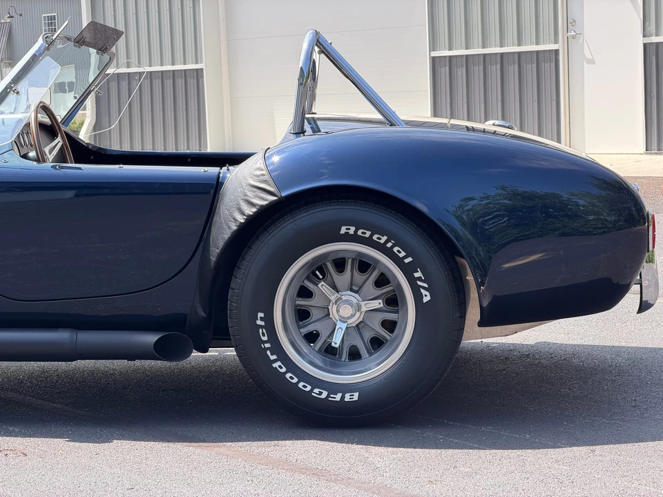 Shelby Cobra Replica - Image 17 of 31