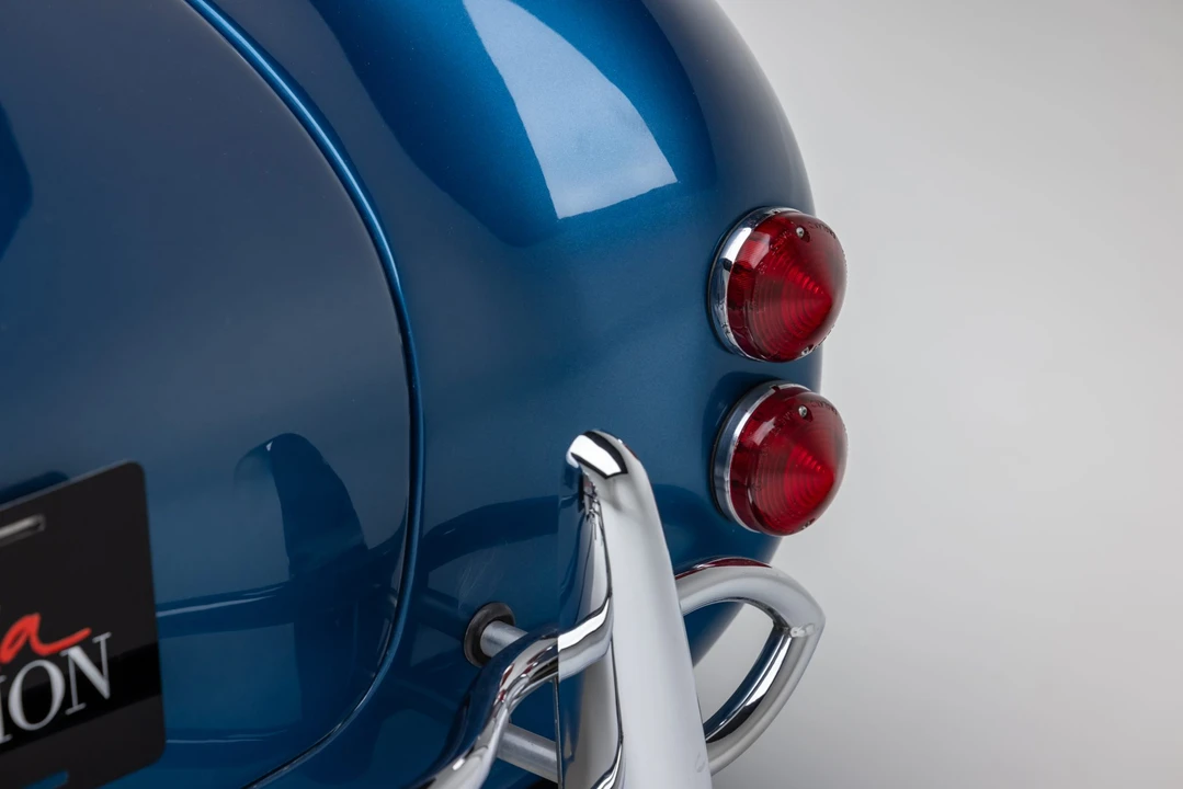 Shelby Cobra Replica - Image 24 of 31