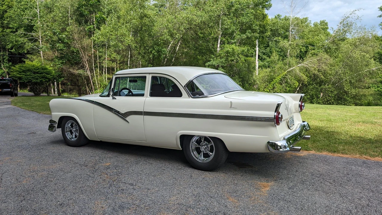 1956 Ford Fairlane 1st Gen - Image 31 of 31