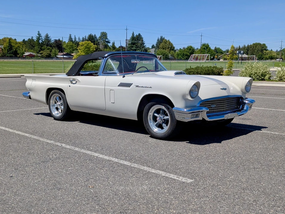 1957 Ford Thunderbird 1st Gen - Image 9 of 31