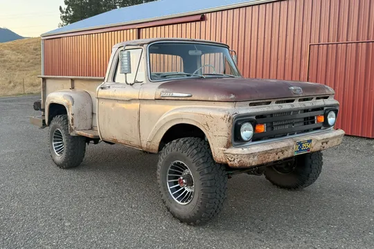1962 Ford F-100 Custom Flareside 4x4 Conversion