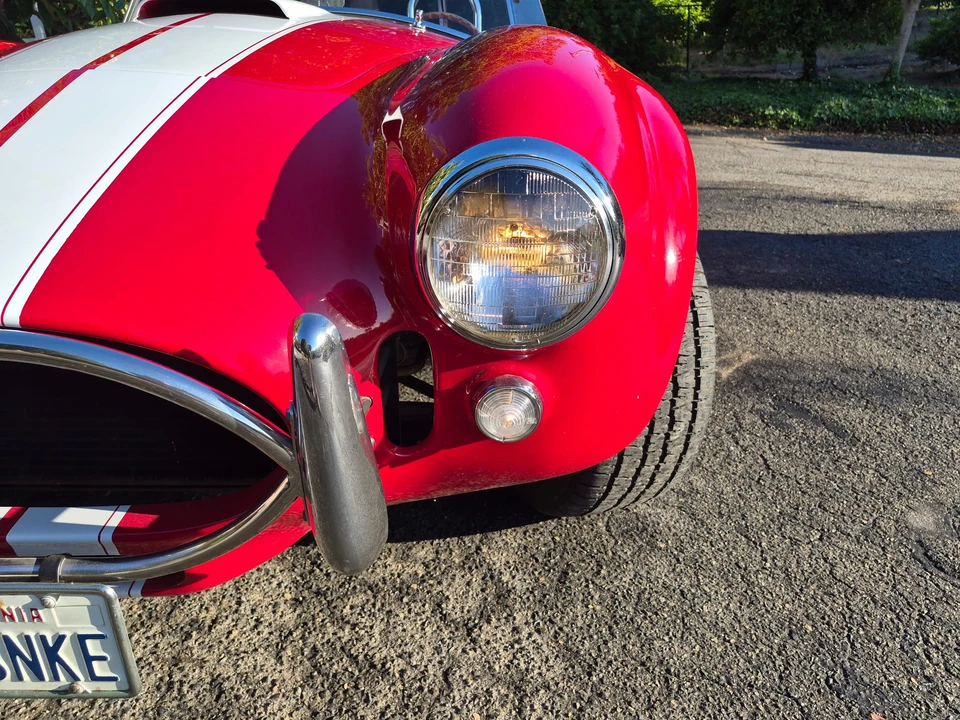 Shelby Cobra Replica - Image 17 of 31