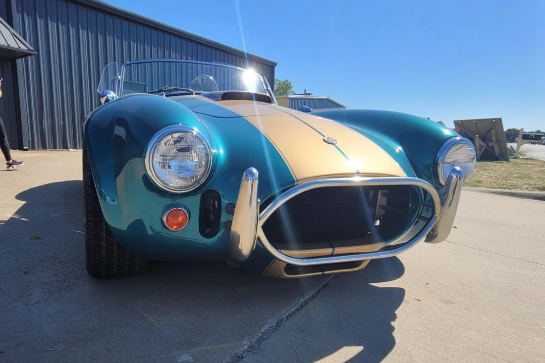 Shelby Cobra Replica - Image 30 of 31