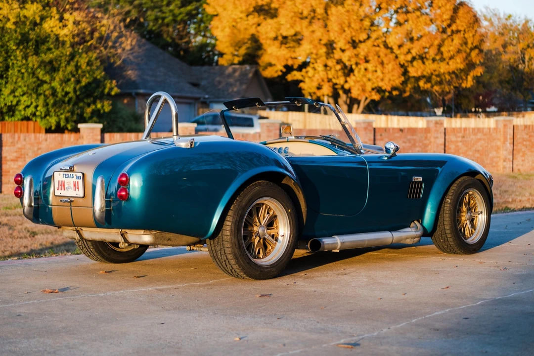 Shelby Cobra Replica - Image 5 of 31