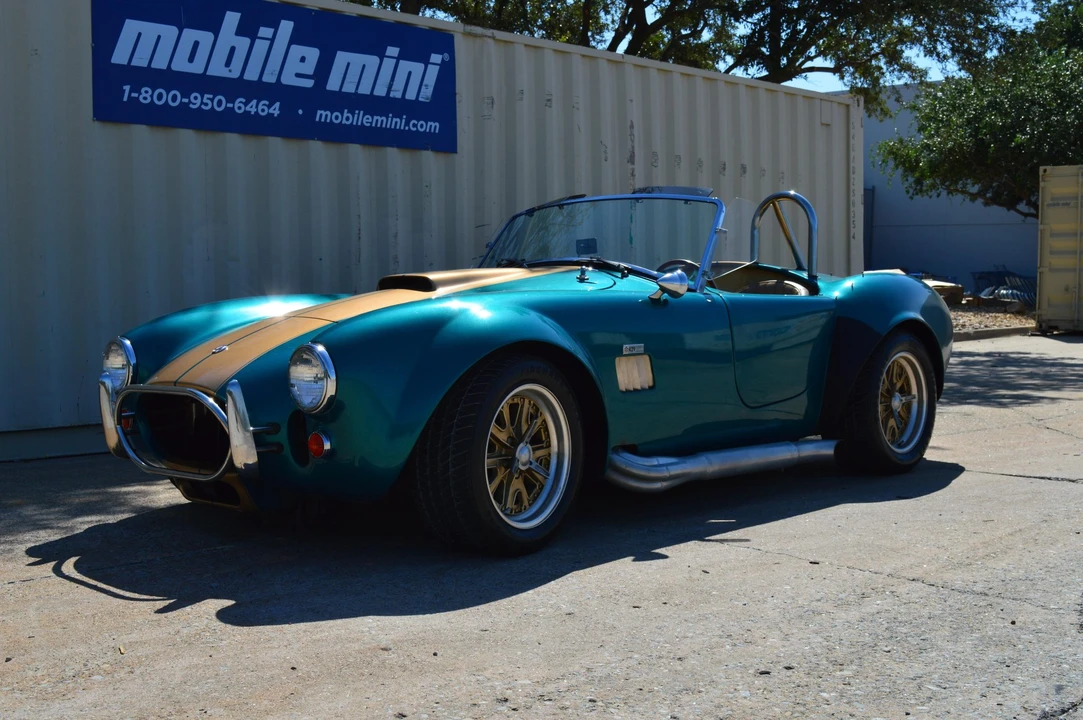 Shelby Cobra Replica - Image 11 of 31