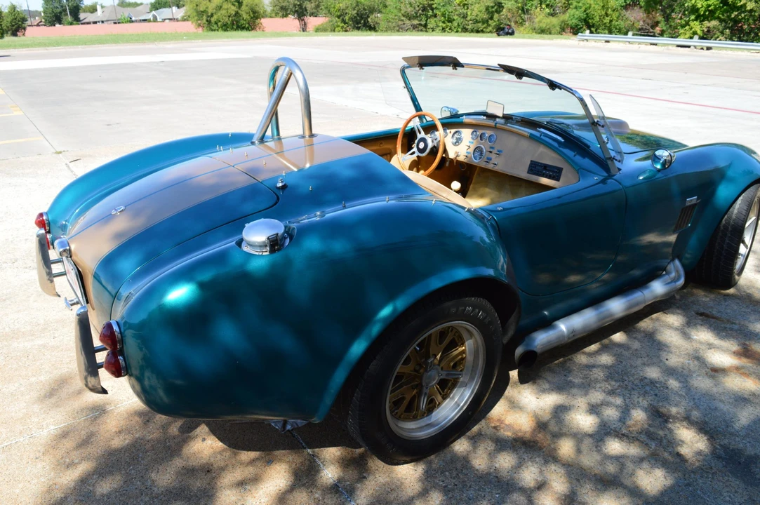 Shelby Cobra Replica - Image 26 of 31