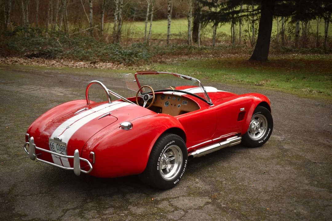 Shelby Cobra Replica - Image 15 of 31