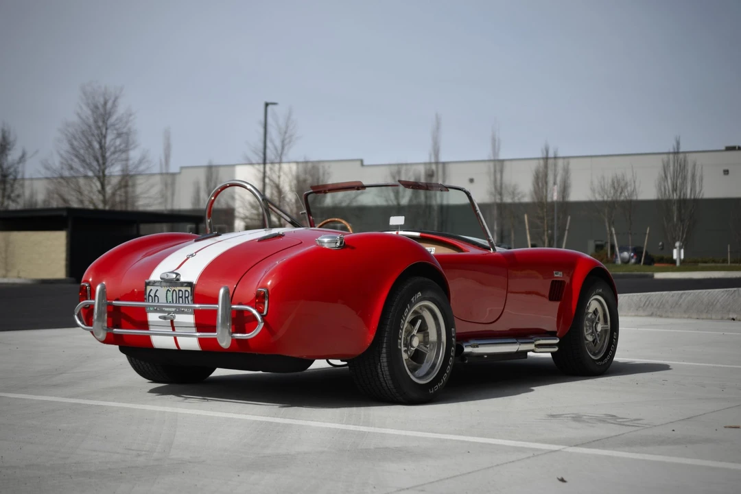 Shelby Cobra Replica - Image 23 of 31