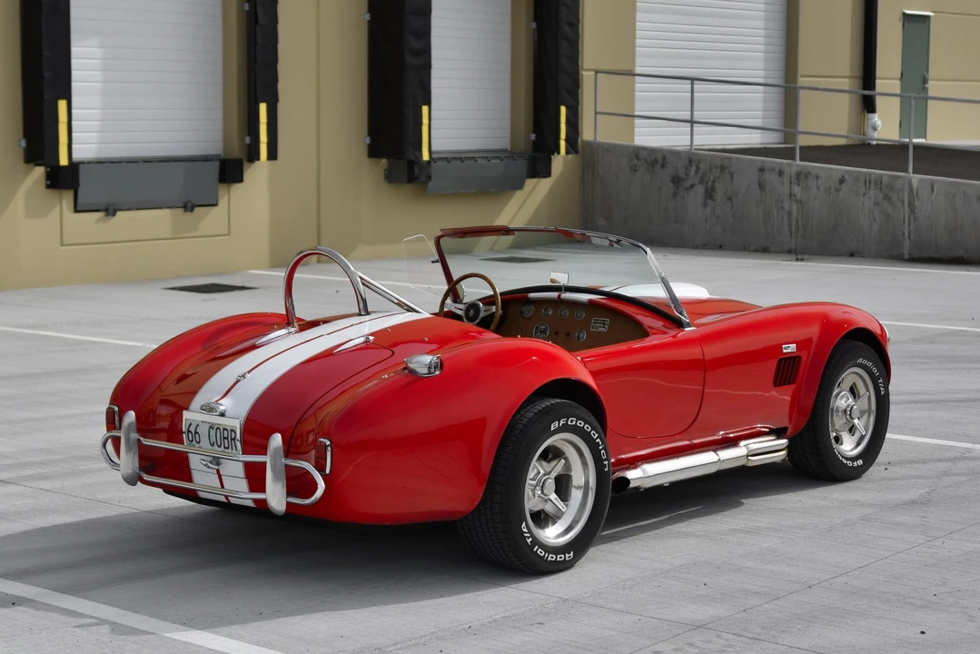 Shelby Cobra Replica - Image 29 of 31
