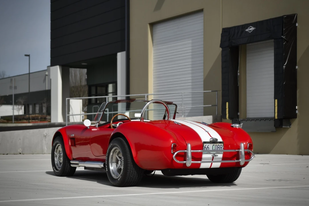 Shelby Cobra Replica - Image 11 of 31