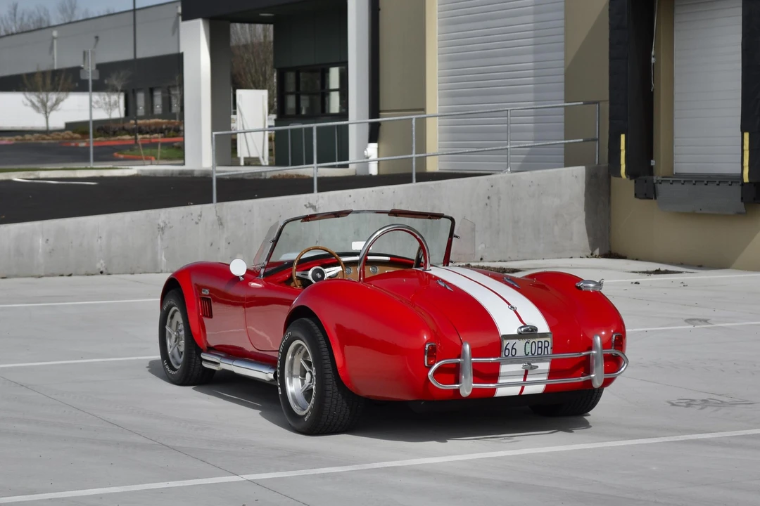Shelby Cobra Replica - Image 12 of 31