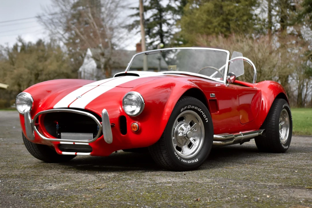 Shelby Cobra Replica - Image 2 of 31
