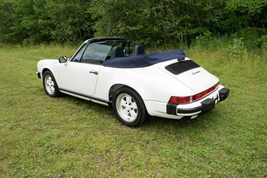 1988 Porsche 911 Carrera Cabriolet