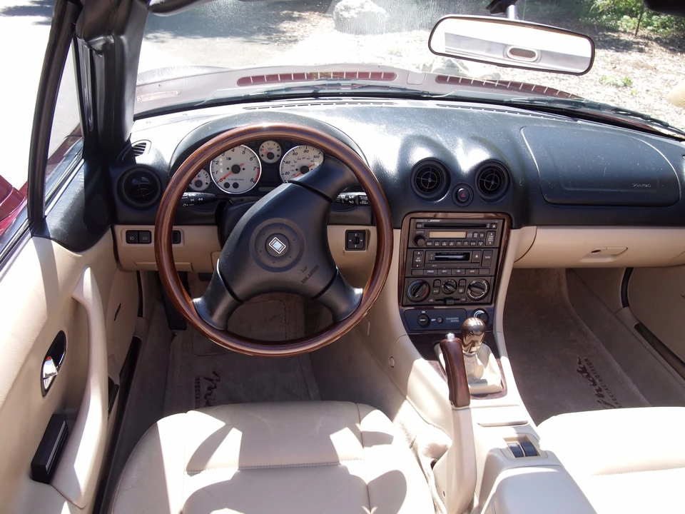 2000 Mazda NB MX-5 Miata - Image 28 of 31