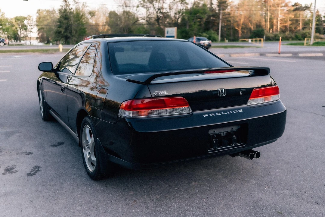 1999 Honda Prelude 5th Gen - Image 24 of 31