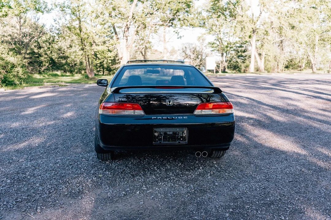 1999 Honda Prelude 5th Gen - Image 14 of 31