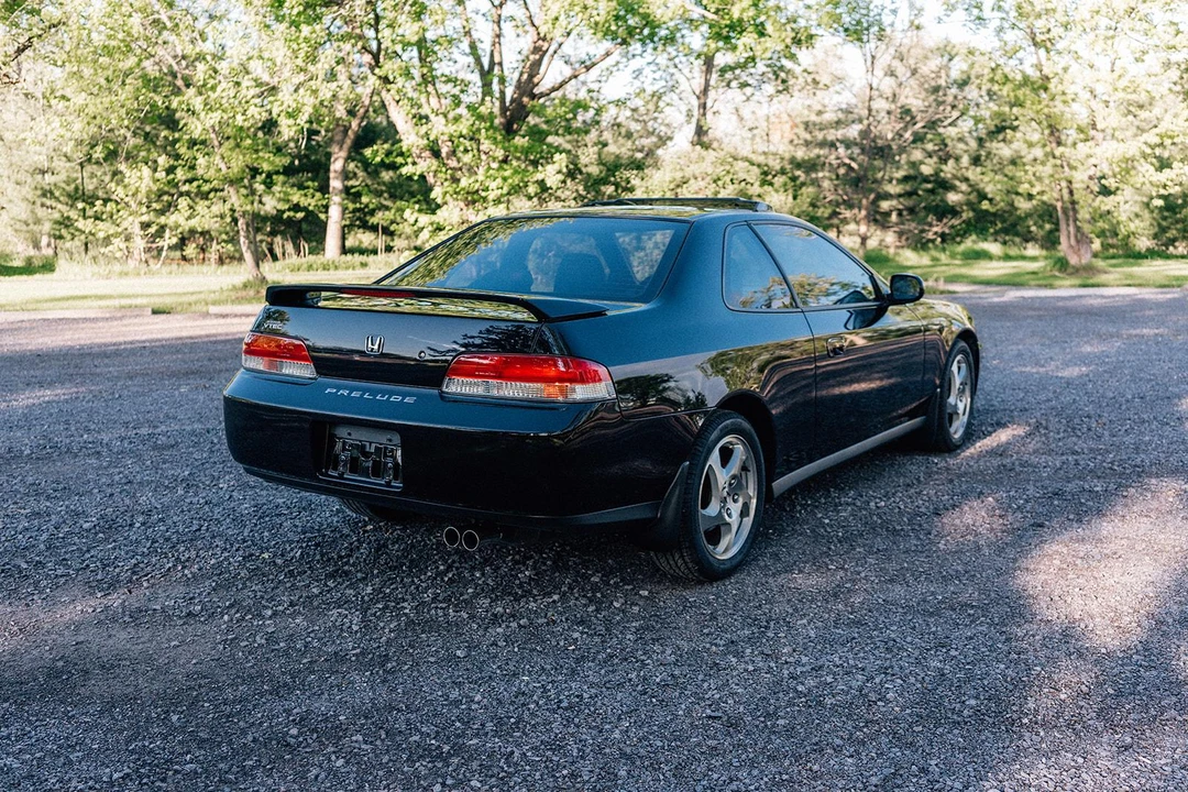 1999 Honda Prelude 5th Gen - Image 12 of 31