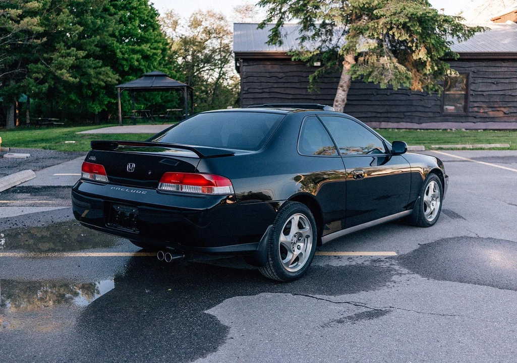 1999 Honda Prelude 5th Gen - Image 22 of 31