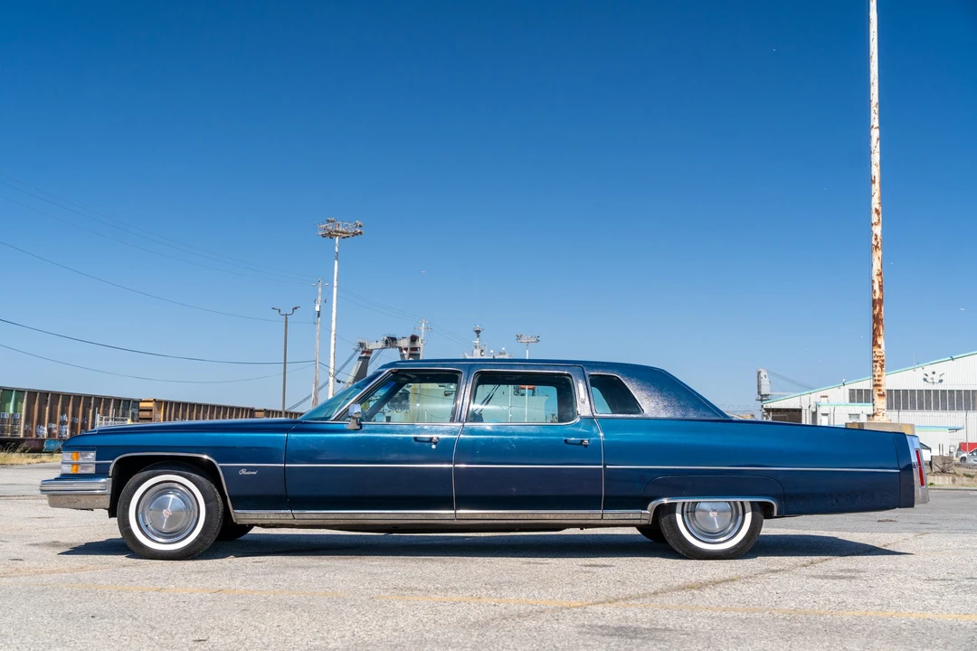1974 Cadillac Series 70 & 75 - Image 8 of 31