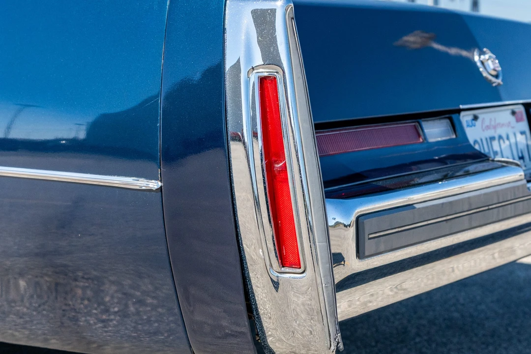 1974 Cadillac Series 70 & 75 - Image 24 of 31
