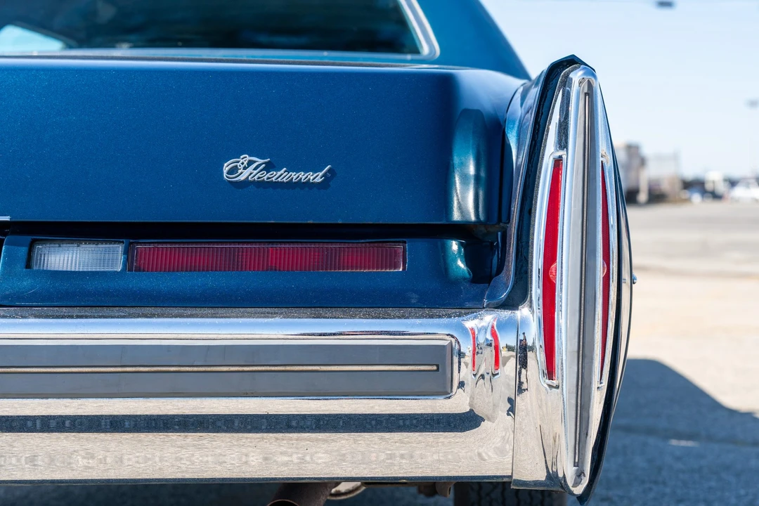 1974 Cadillac Series 70 & 75 - Image 22 of 31