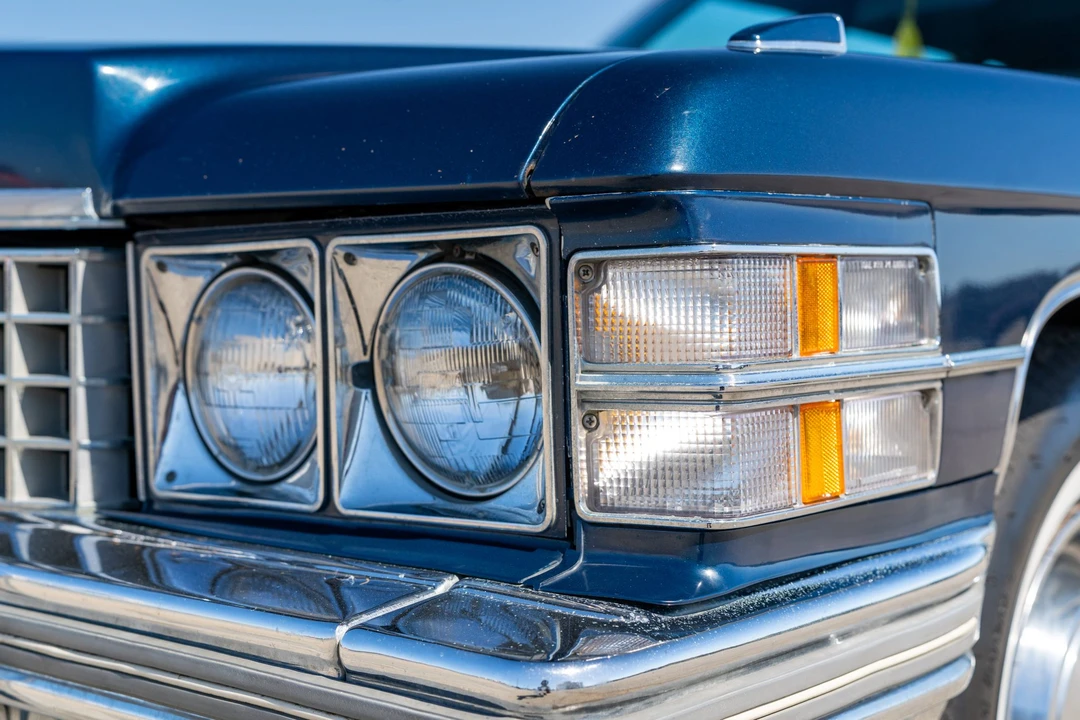 1974 Cadillac Series 70 & 75 - Image 18 of 31