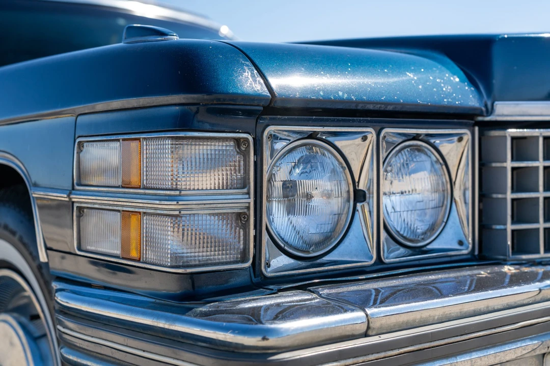 1974 Cadillac Series 70 & 75 - Image 17 of 31