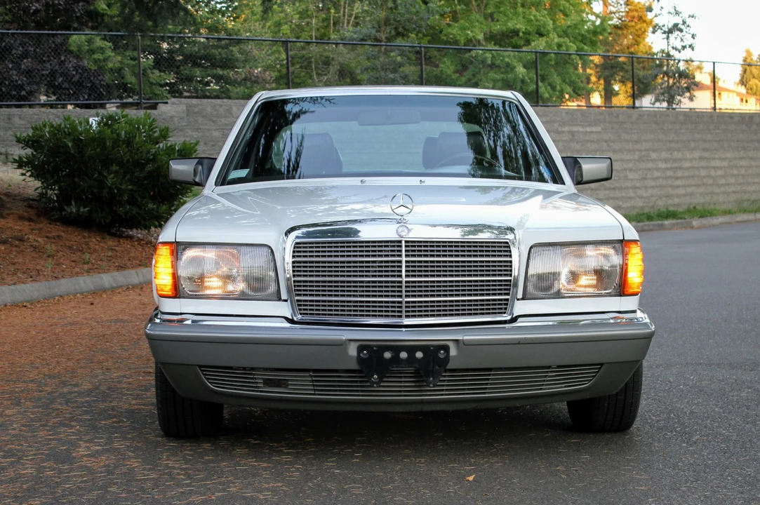 1984 Mercedes-Benz W126 S-Class Sedan - Image 14 of 31