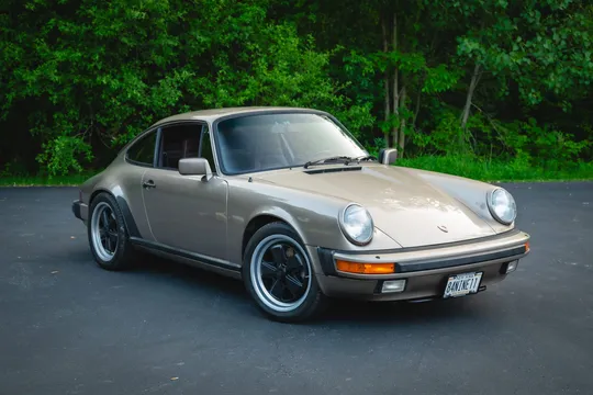 1984 Porsche 911 Carrera Coupe