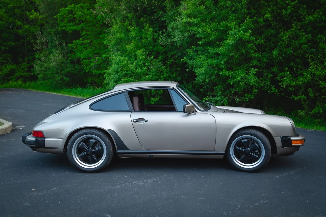 1984 Porsche 911 Carrera 3.2 - Image 9 of 31