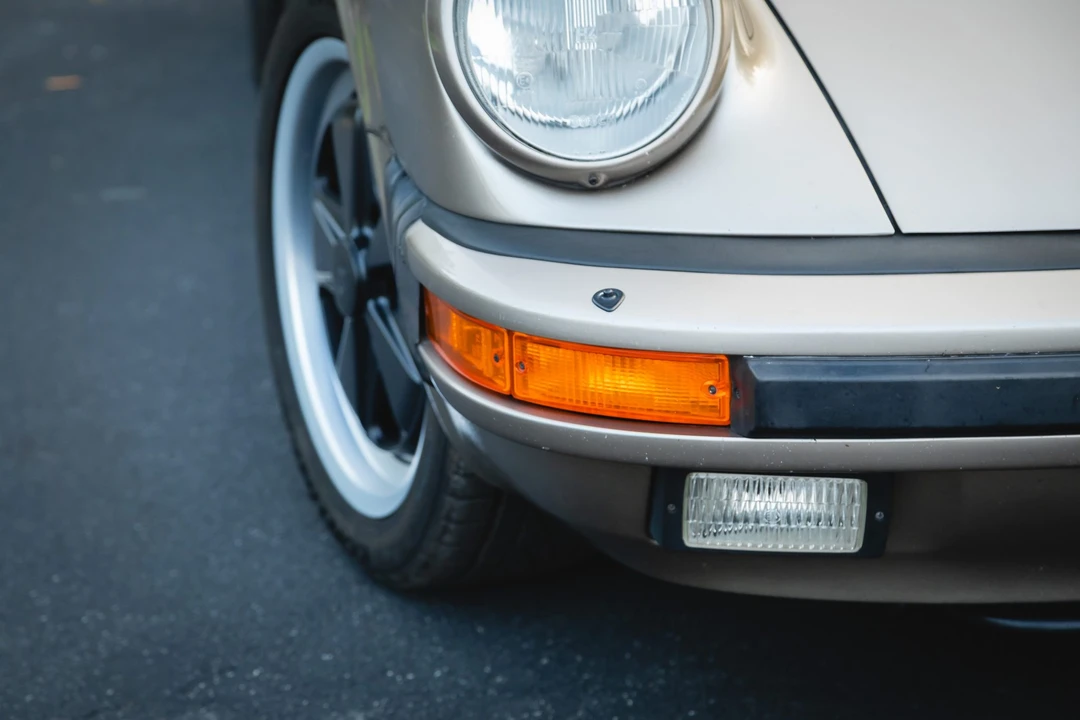 1984 Porsche 911 Carrera 3.2 - Image 16 of 31