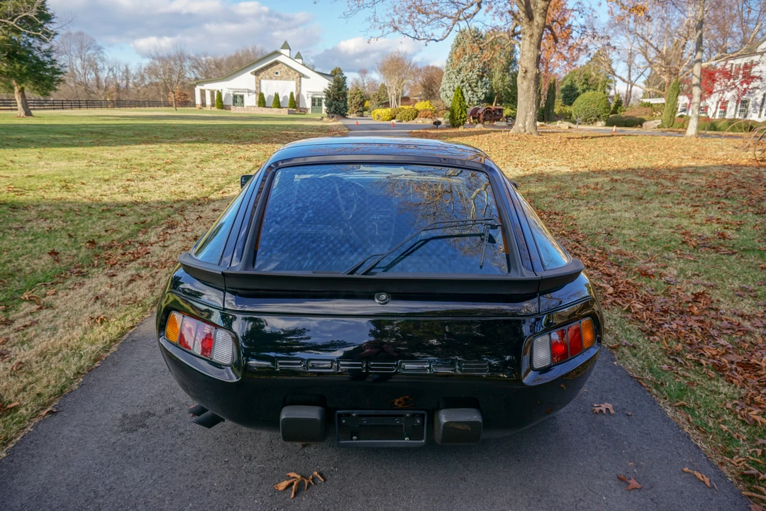 1985 Porsche 928 S - Image 16 of 31