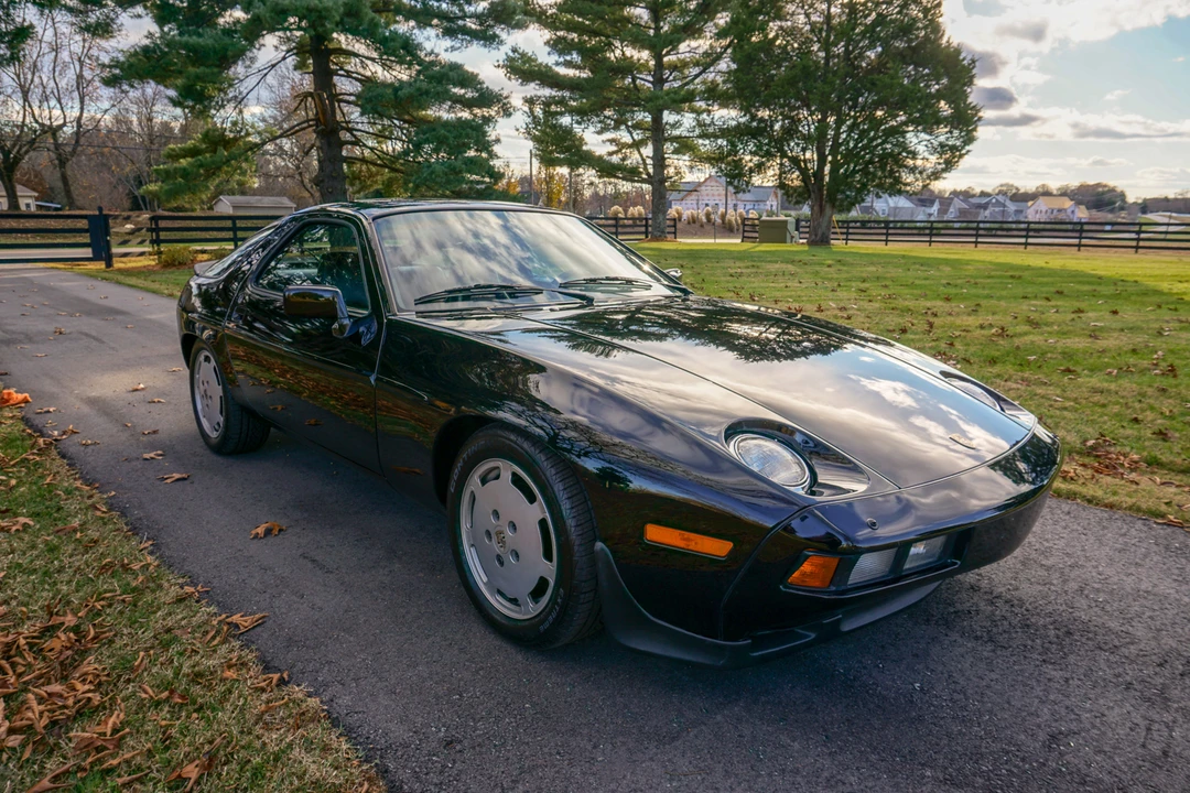 1985 Porsche 928 S - Image 10 of 31