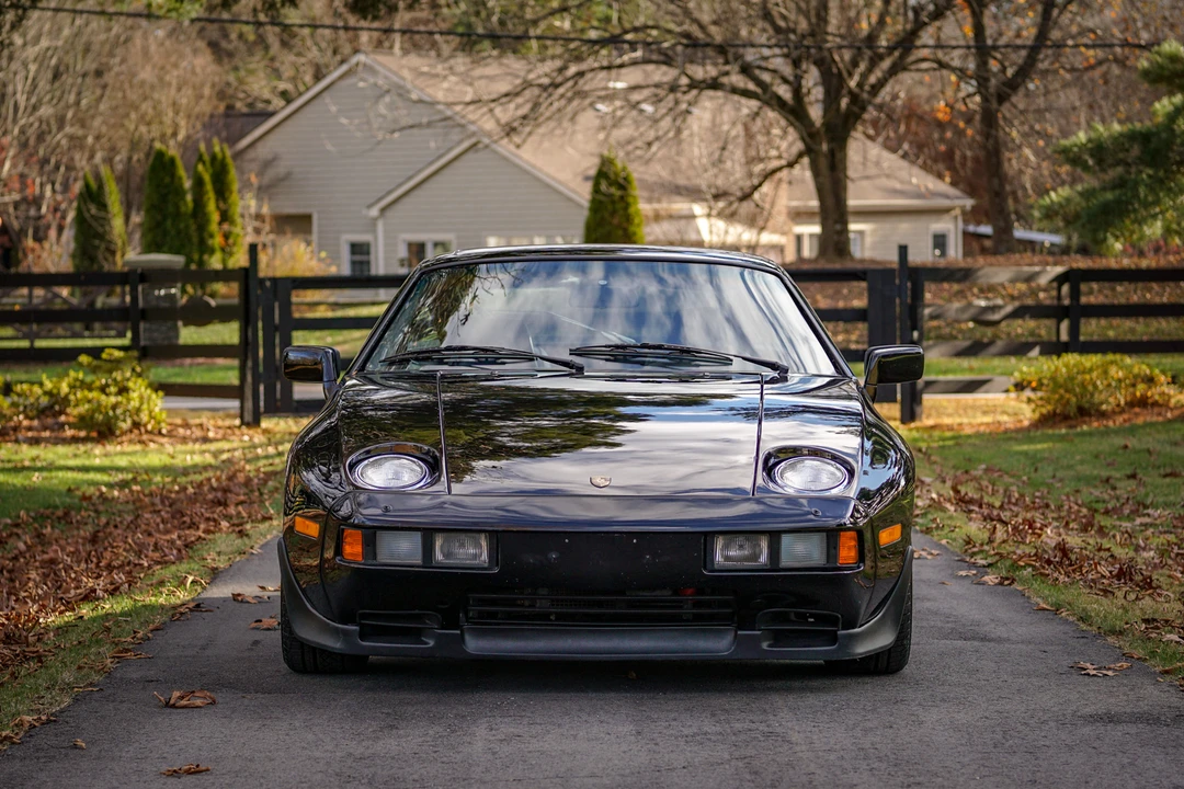 1985 Porsche 928 S - Image 2 of 31