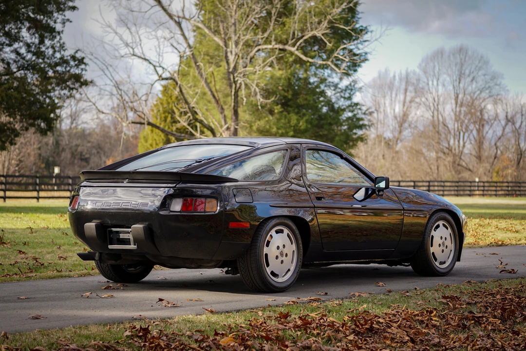 1985 Porsche 928 S - Image 7 of 31