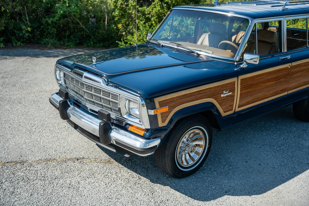 1986 Jeep SJ Grand Wagoneer - Image 22 of 31