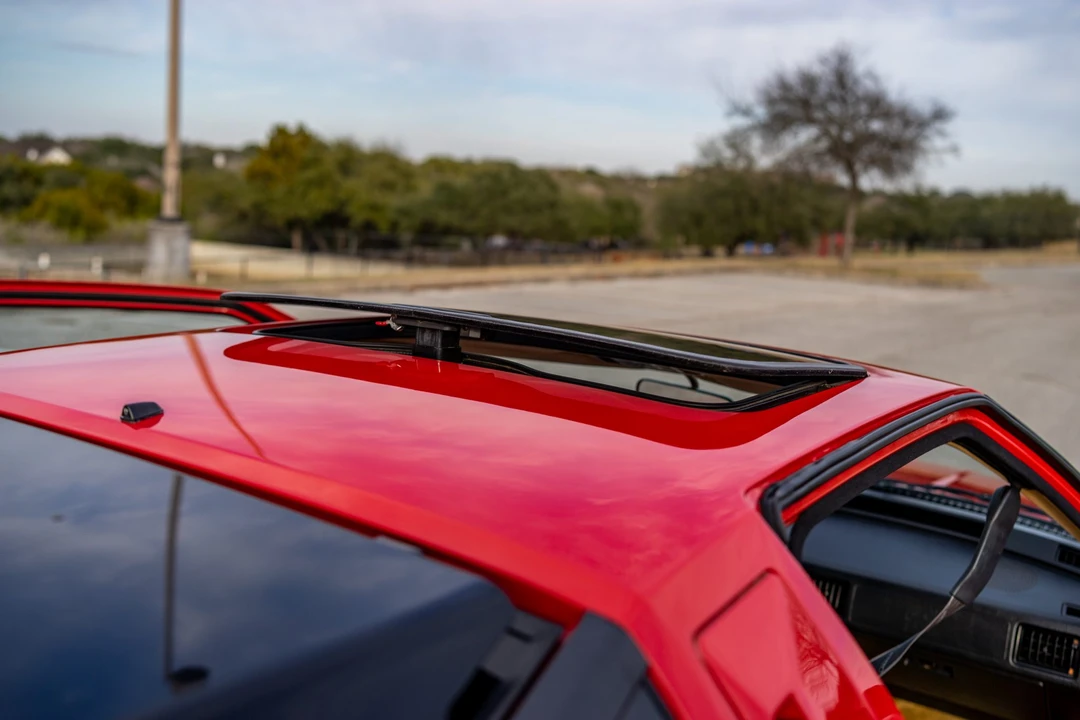 1988 Chrysler Conquest - Image 28 of 31